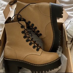Dr martens Leona brand new never used